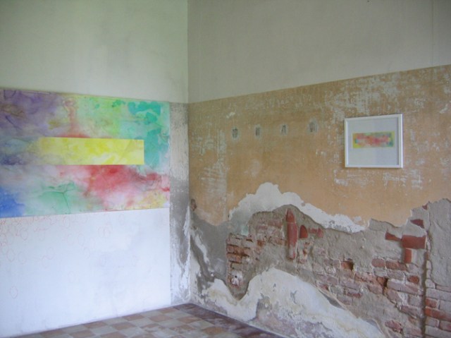 © Wilhelm Roseneder. Pilastro. 400x110 cm. Langes Rechteck/Long rectangle, 34,7x10,7 cm. Aquarell auf Papier/Watercolour on paper. Artfarm Pilastro. Pilastro di Bonavigo, Verona, Italy, 2005