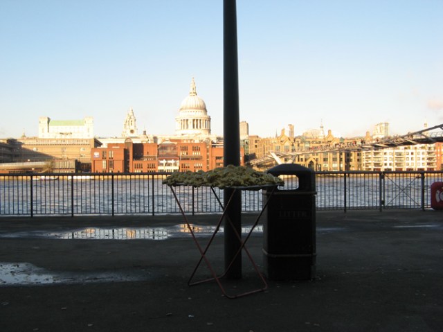 © Renate Egger and Wilhelm Roseneder. Goldene Erweiterung/Golden expansion. Street art project. Tate Modern. London, UK  2010